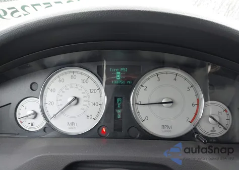 2006 Chrysler 300C из США, поврежденный, VIN 2C3KA63H66H371487